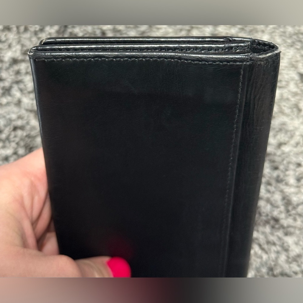 Gucci black leather bifold wallet - Picture 13 of 15